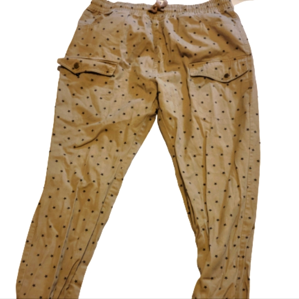 Square zero drawstring pants. Gathered ankles. Star accent. Olive brown. 4 pkts